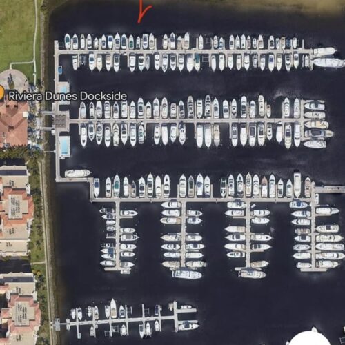 40 ft slip with live aboard option