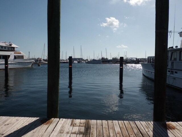 FLORIDA KEYS / KEY WEST – Liveaboard slip for 125′ boat