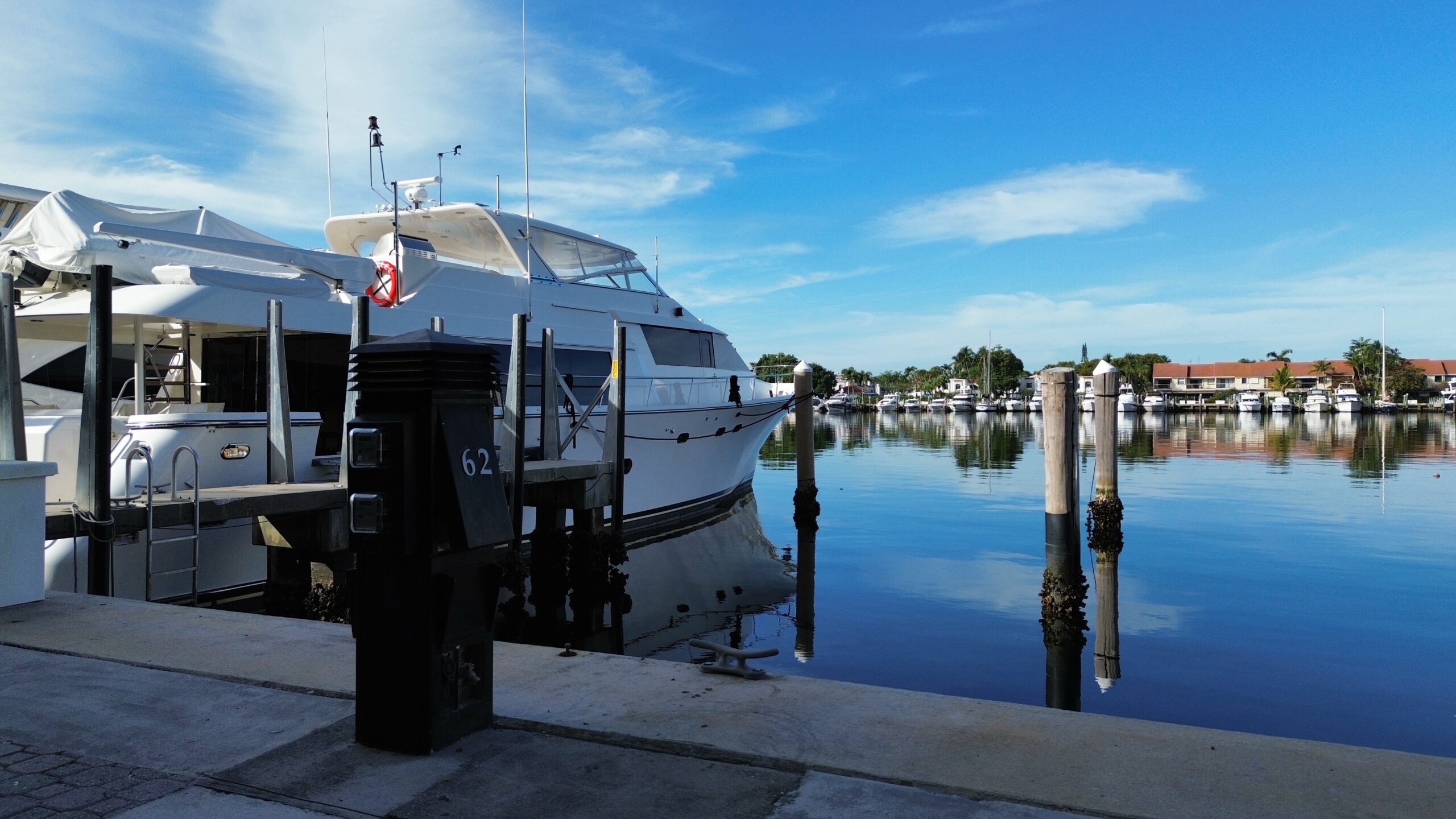 Aventura/Miami Florida- Waterways Marina 90′