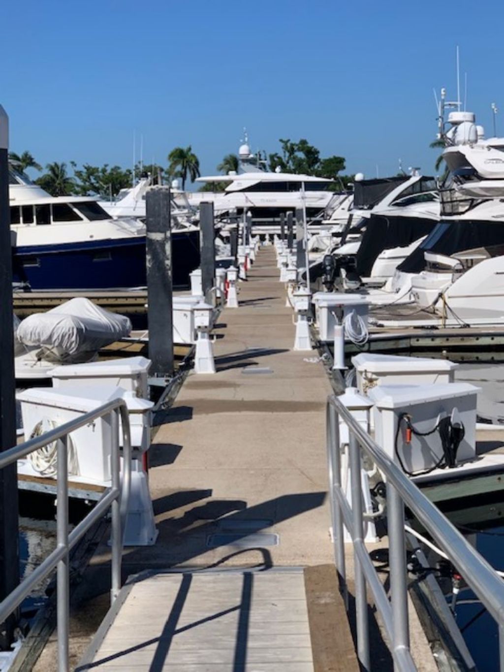 48’ Deep-Water Marina Slip – Gulf Harbour Yacht & Country Club, Fort Myers (For Rent or Sale)