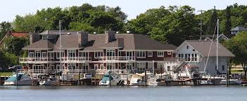 41’ Private Marina Dock – Harbor Lights Resort, Frankfort, Michigan
