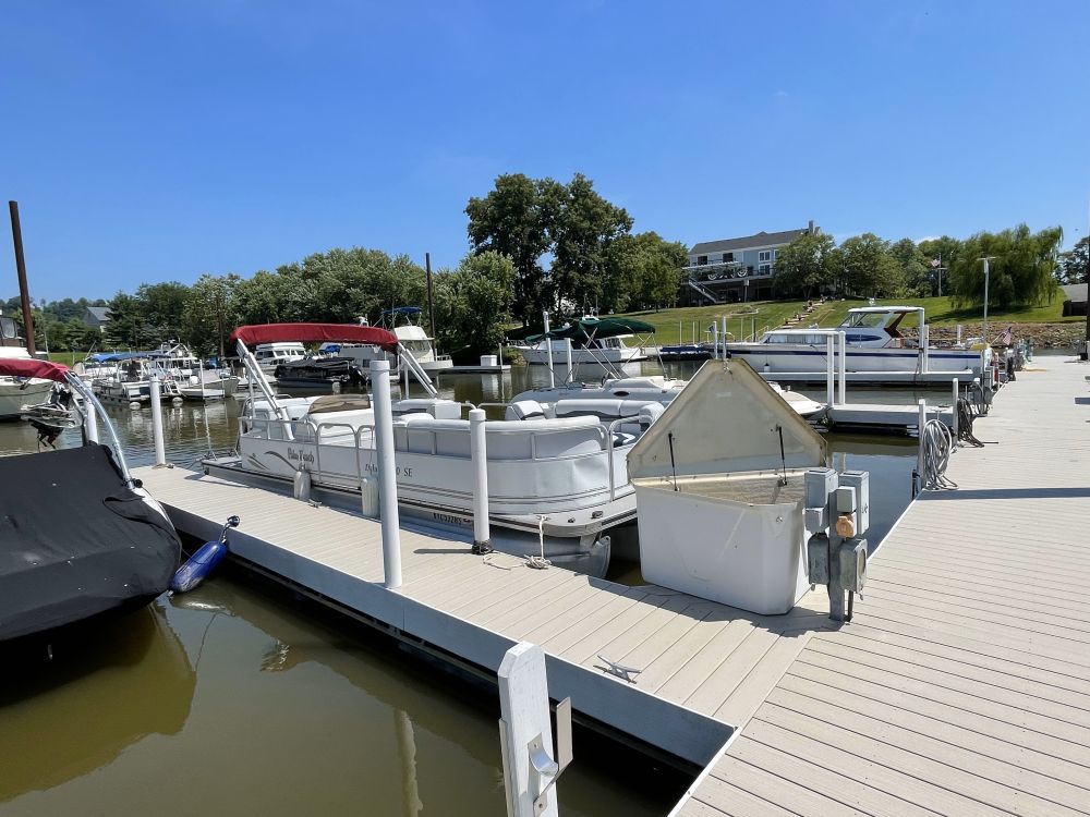 42′ Wet Slip at Tartans Landing | Ohio River Marina | Goshen, KY