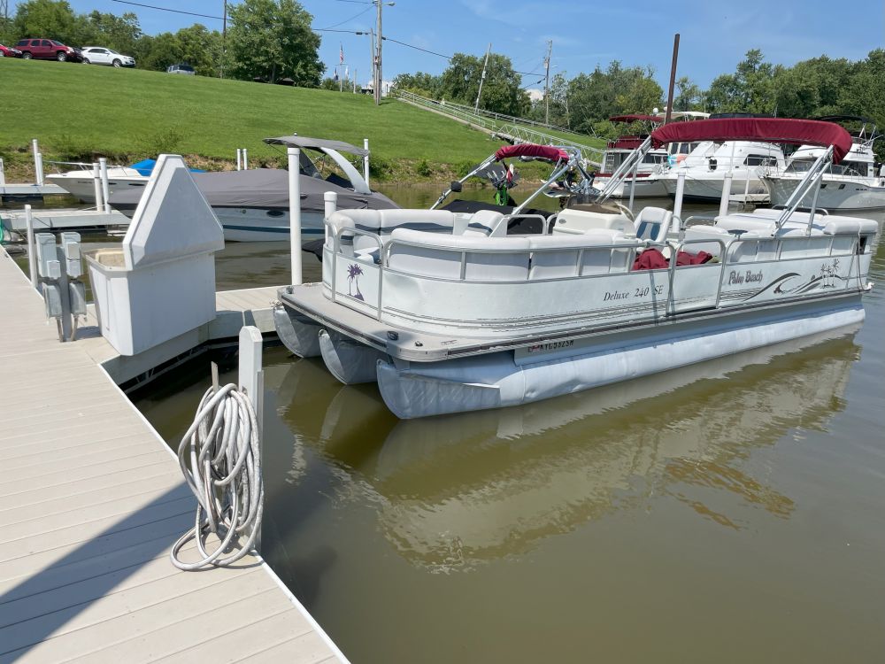 42′ Wet Slip at Tartans Landing | Ohio River Marina | Goshen, KY