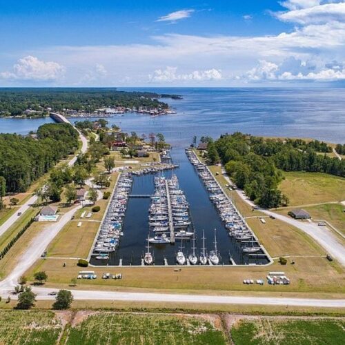 40′ Wet Slip at Pecan Grove Marina | Protected Deep-Water Marina | Oriental, NC