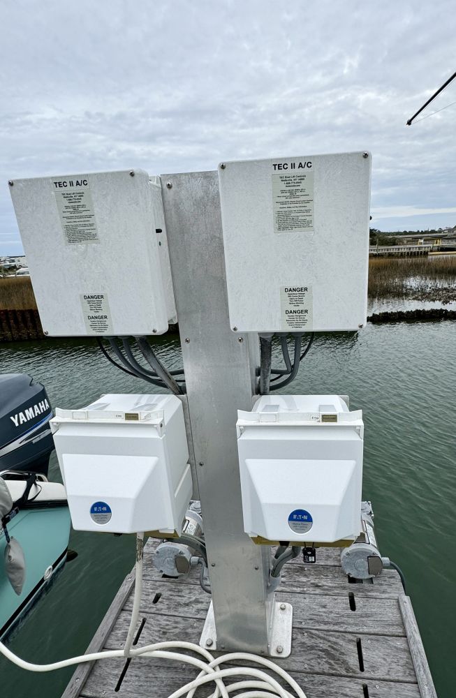 20,000-lb Lift Dry Slip at Town Creek Marina | Full-Service Marina | Beaufort, NC