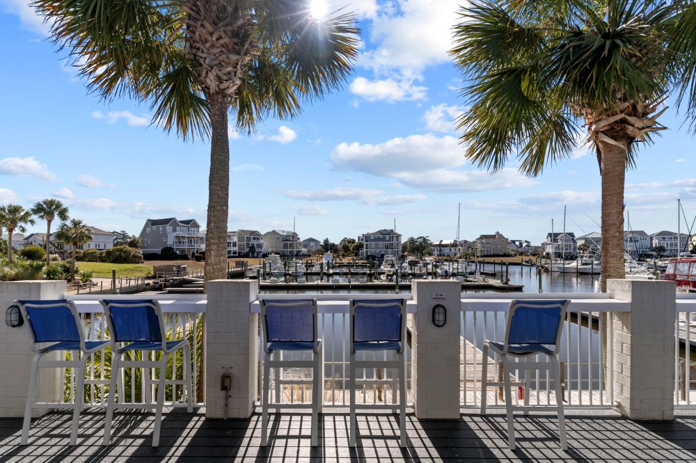 40′ Wet Slip at St. James Marina | End Slip on C Dock | Southport, NC