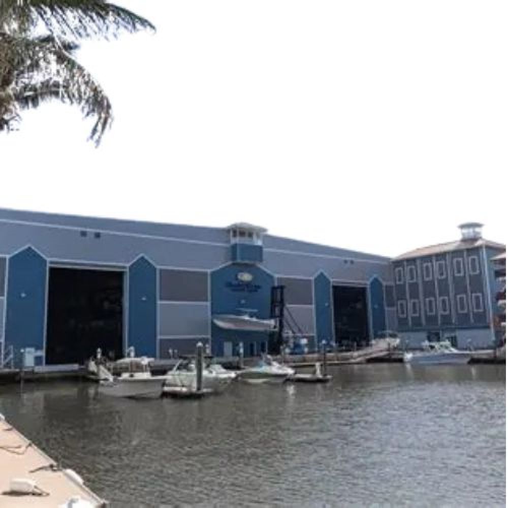 45′ Dry Boat Storage Space at 5-Star Marina | Ft. Myers, FL