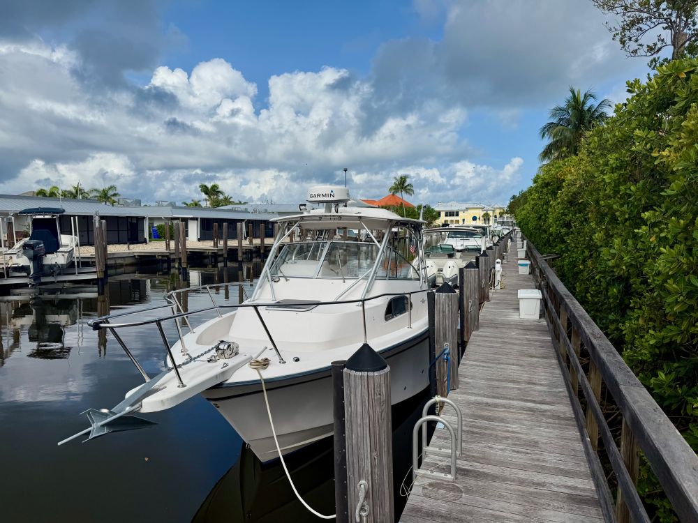 34′ Wet Slip at Naples Bay Resort Marina | Direct Gulf Access | Naples, FL