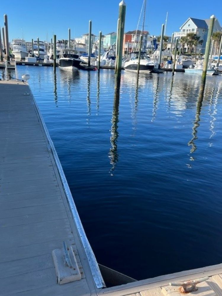 45′ Deep Water Wet Slip at Federal Point Yacht Club | Protected T-Head Slip | Carolina Beach, NC