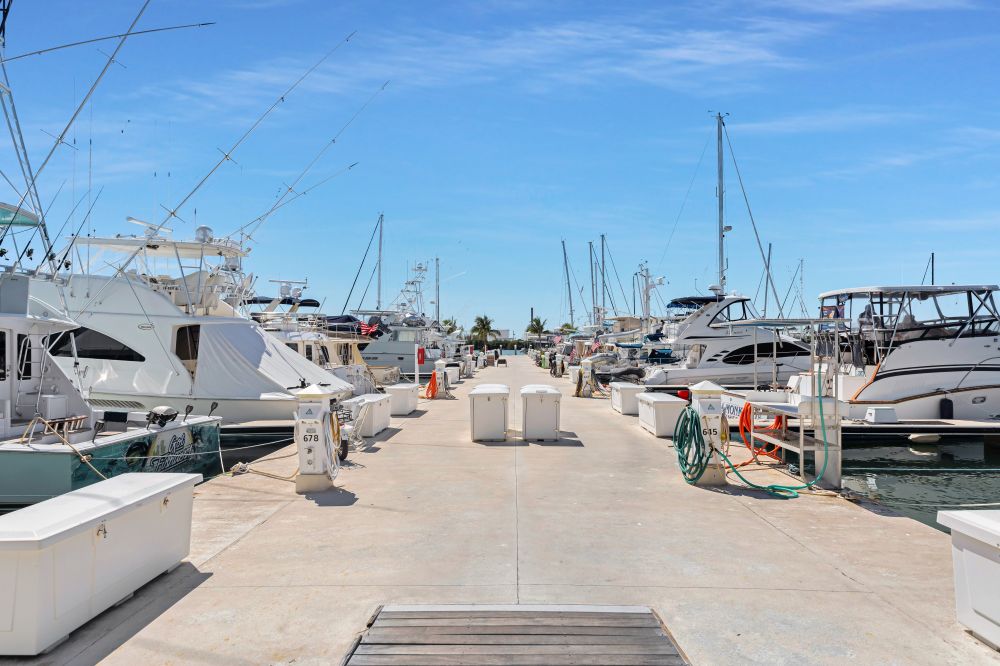 45′ Wet Slip at Oceanside Marina | Resort Marina with Liveaboard Allowed | Key West, FL
